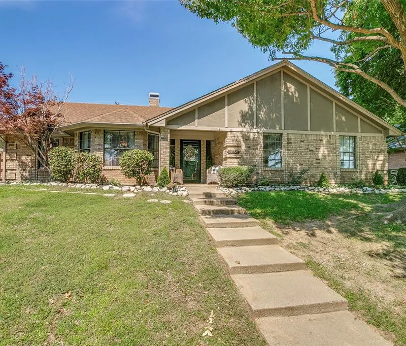 2232 Ridgewood, Bedford TX 76021