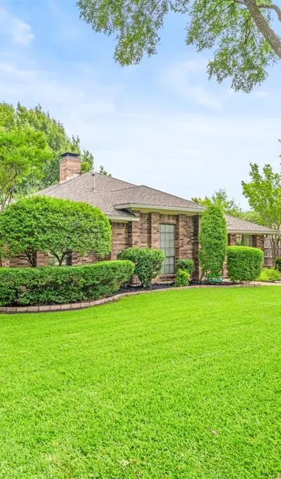 4405 Avonshire Lane, Plano TX 75093 - Photo 4