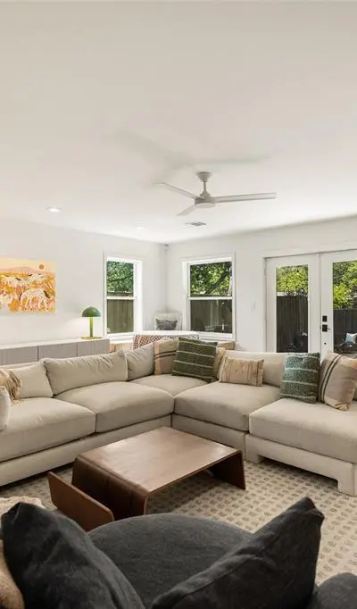 11207 Sinclair Avenue, Dallas TX 75218 - Photo 2