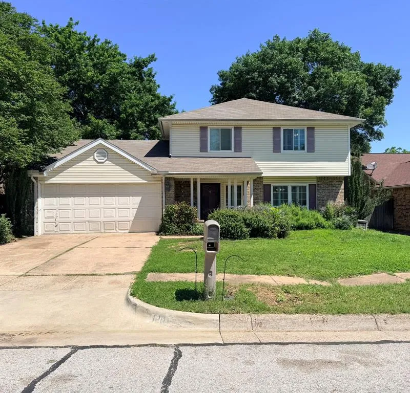 6801 Greenspring Drive, Arlington TX 76016