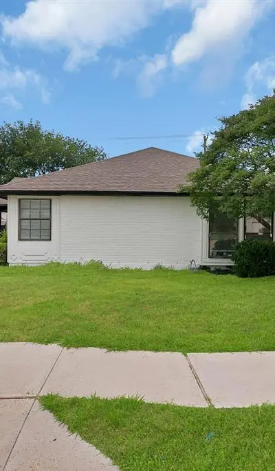 6080 Dooley Drive, The Colony TX 75056 - Photo 2
