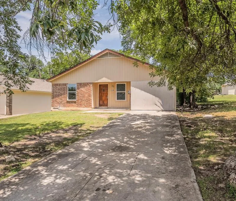 5332 Kilpatrick Avenue, Fort Worth TX 76107