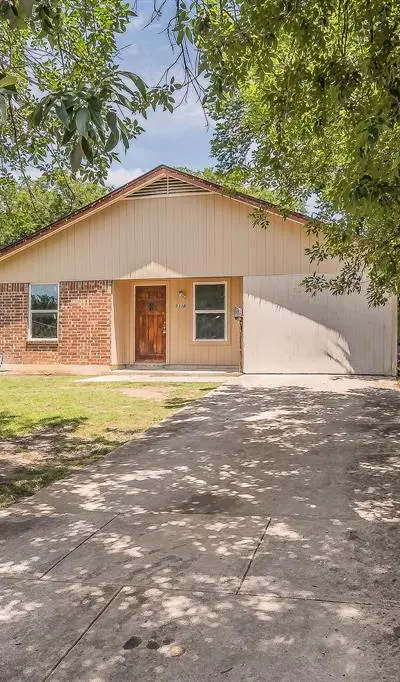 5332 Kilpatrick Avenue, Fort Worth TX 76107