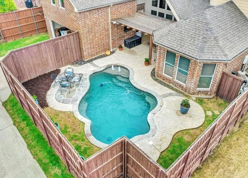2015 Midhurst Drive, Allen TX 75013