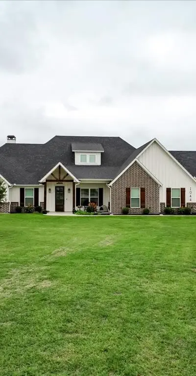 1044 Monarch Court, Poolville TX 76487 - Photo 4