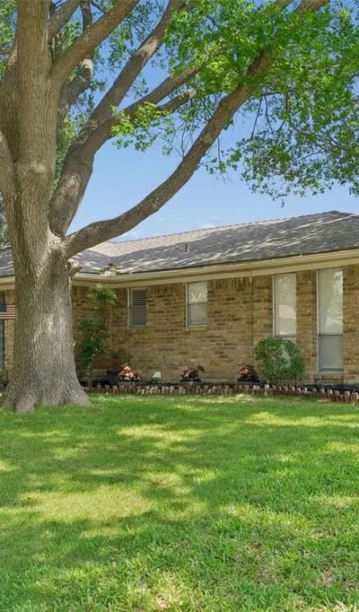 2708 Downing Drive, Plano TX 75023 - Photo 3