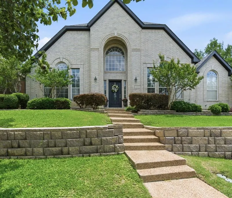 2013 Le Mans Drive, Carrollton TX 75006