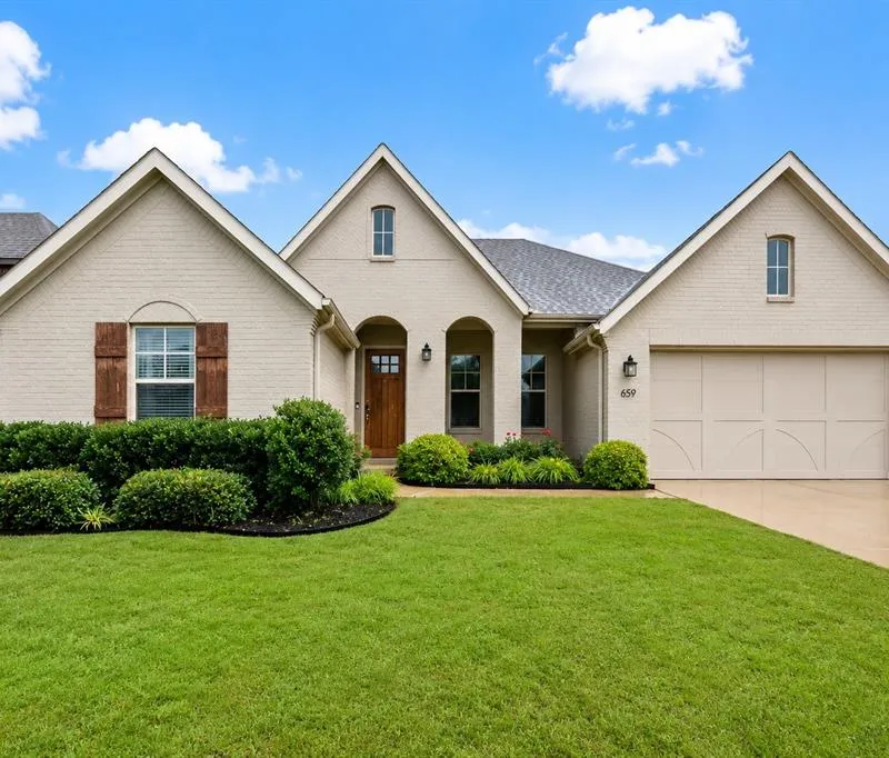 659 Point Vista Drive, Aledo TX 76008