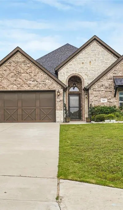 3016 Ridgemont Court, Weatherford TX 76086 - Photo 2