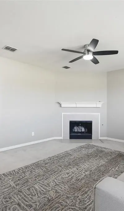 7807 Enchanted Isle Drive, Arlington TX 76016 - Photo 3