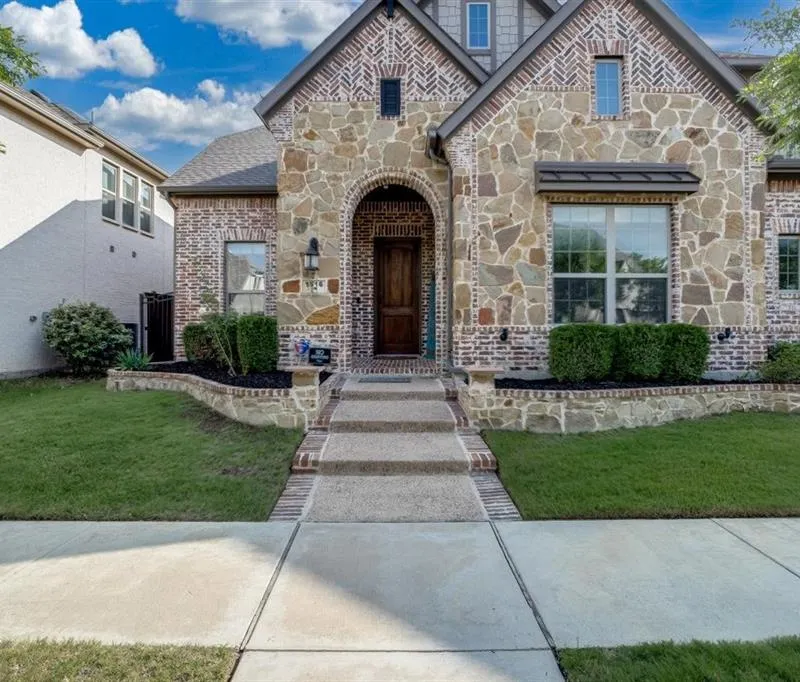 1516 Colorado Ruby Court, Arlington TX 76005