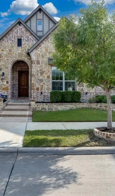 1516 Colorado Ruby Court, Arlington TX 76005 - Photo 2