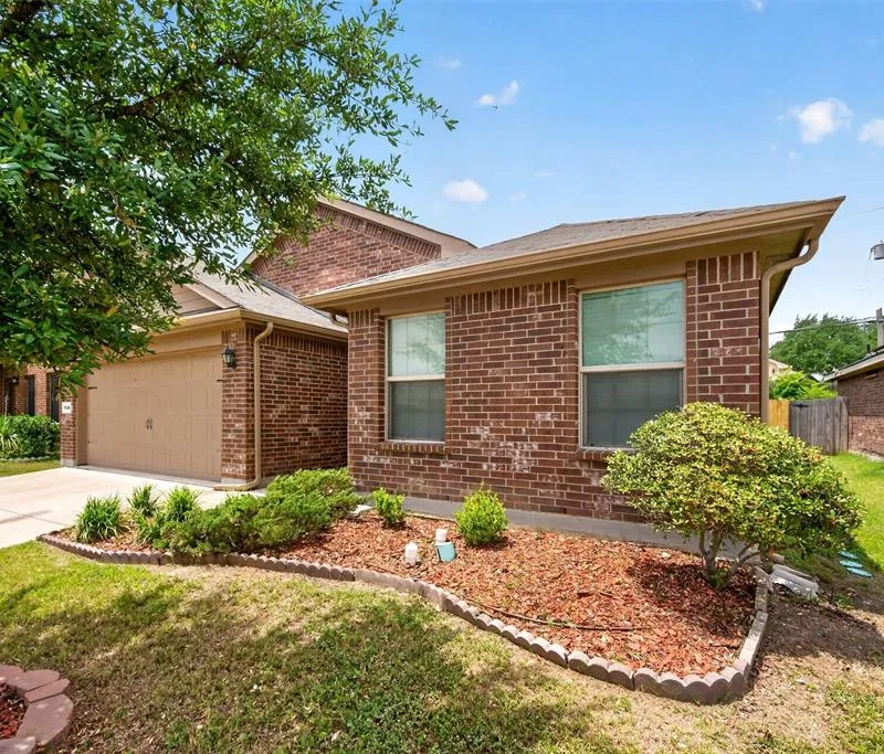 7404 Littleton Way, Fort Worth TX 76134