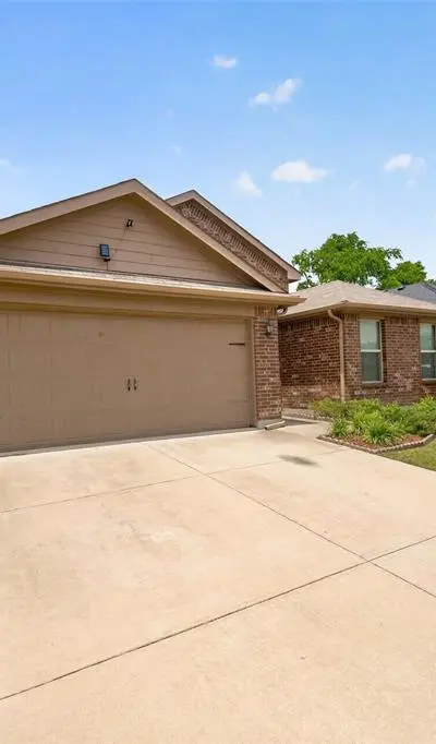 7404 Littleton Way, Fort Worth TX 76134 - Photo 3
