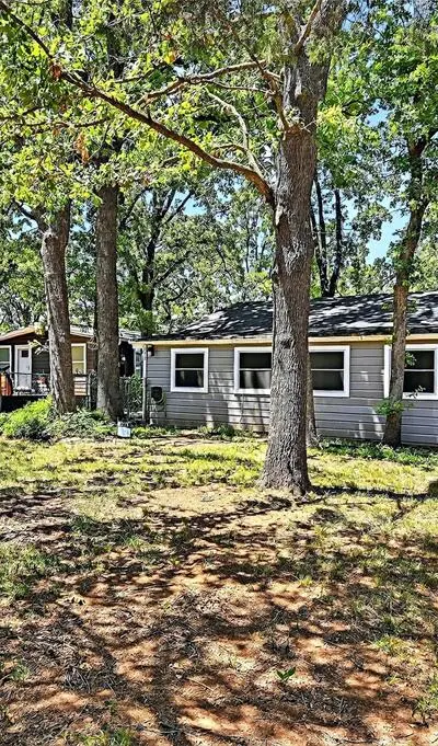 273 Sherman Drive, Pottsboro TX 75076 - Photo 2