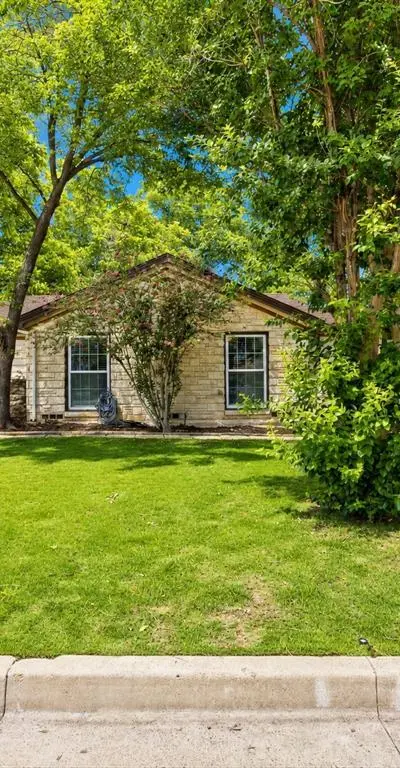 4410 El Campo Avenue, Fort Worth TX 76107 - Photo 2