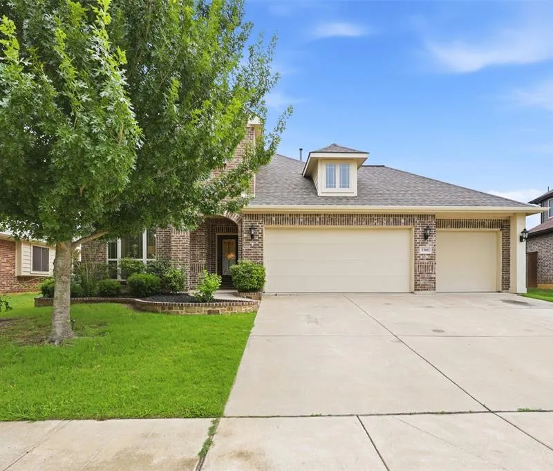 1385 Litchfield Lane, Burleson TX 76028