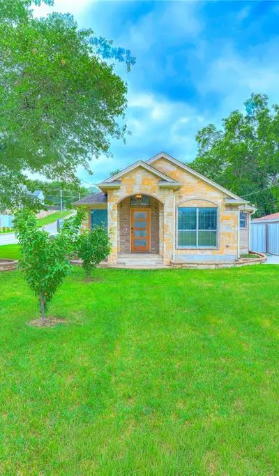 3101 Angle Avenue, Fort Worth TX 76106 - Photo 2