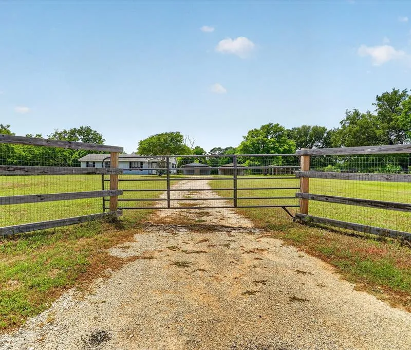 108 Fir Street, Keene TX 76059