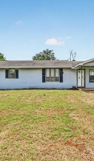 108 Fir Street, Keene TX 76059 - Photo 3