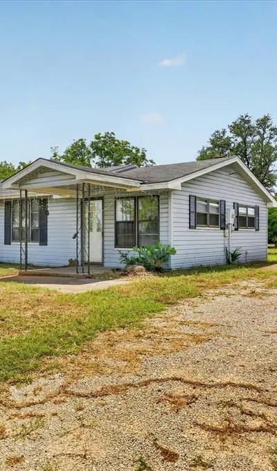 108 Fir Street, Keene TX 76059 - Photo 4