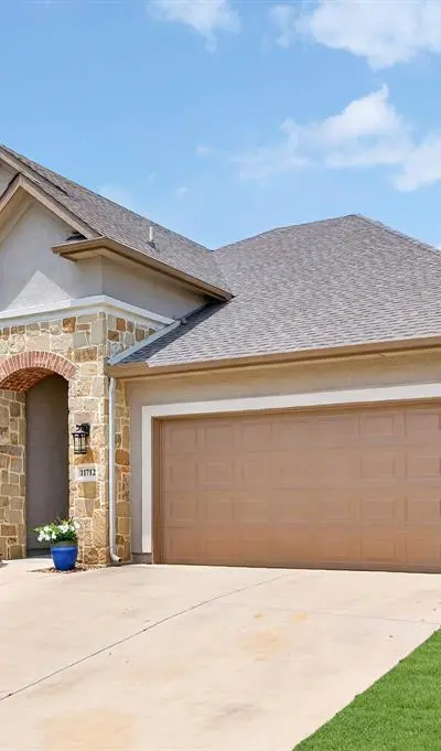 11712 Cinnamon Drive, Denton TX 76207 - Photo 3