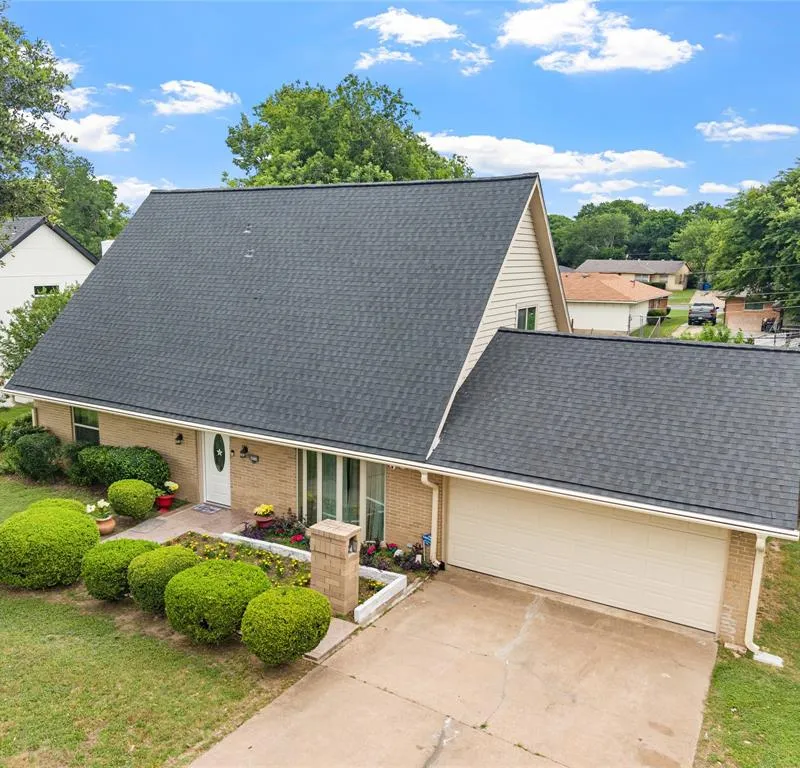 6930 Trailcrest Drive, Dallas TX 75232