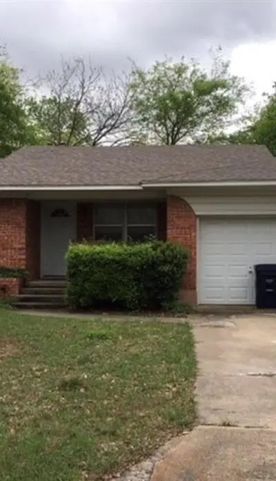 1705 Crescent Street, Denton TX 76201