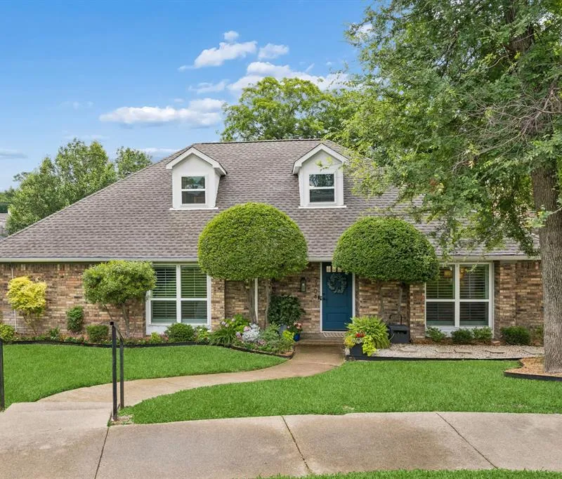 7704 Lemmonwood Drive, Dallas TX 75231