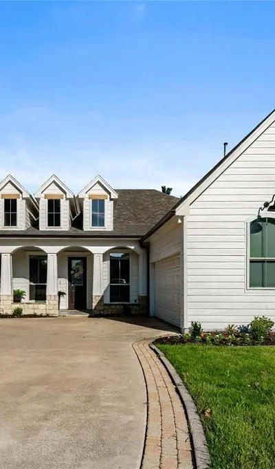520 Dooley Court, Grapevine TX 76051