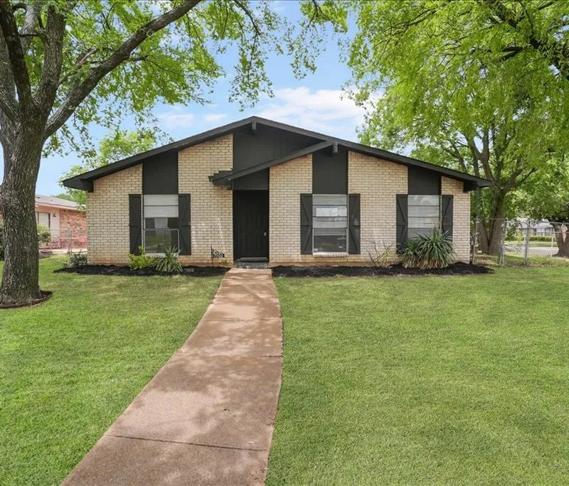 7101 Hardwood Trail, Dallas TX 75249