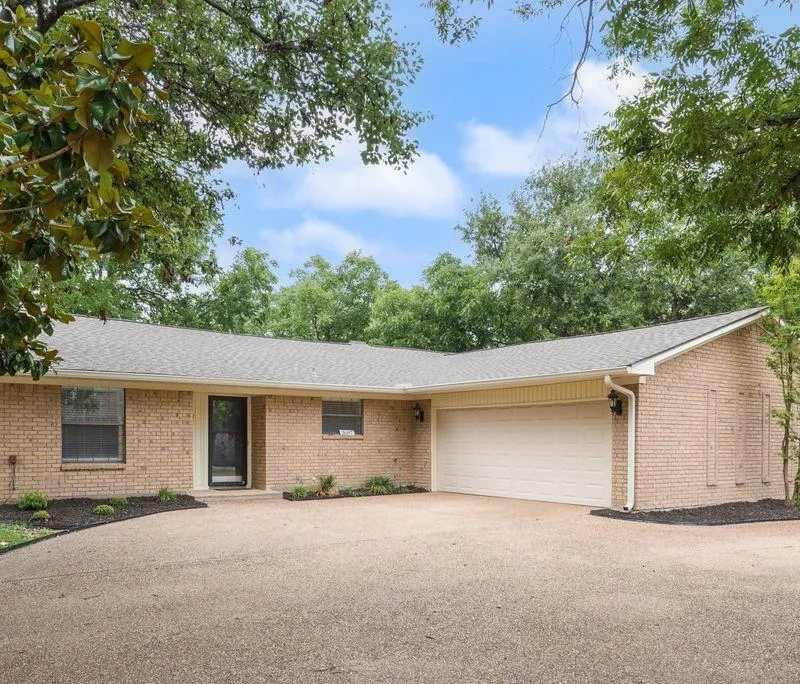 2697 Poplar Drive, Flower Mound TX 75028