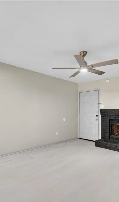 1810 N Garrett Avenue # 124, Dallas TX 75206 - Photo 2