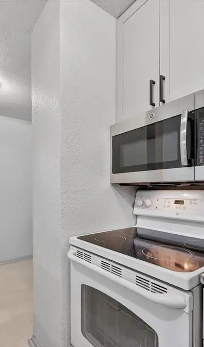 1810 N Garrett Avenue # 124, Dallas TX 75206 - Photo 5
