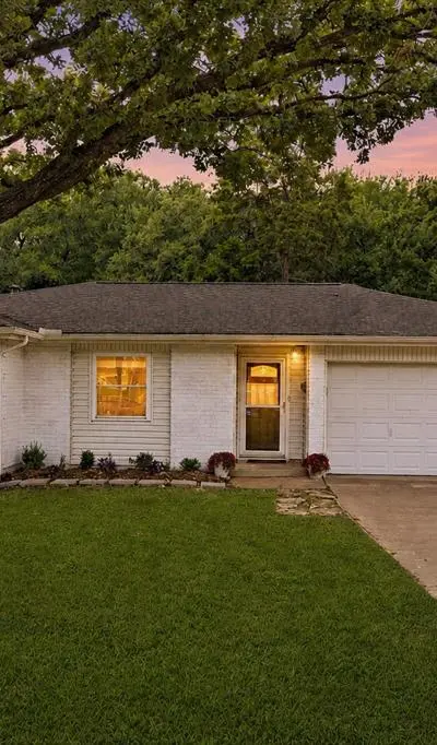 1407 Donley Drive, Euless TX 76039