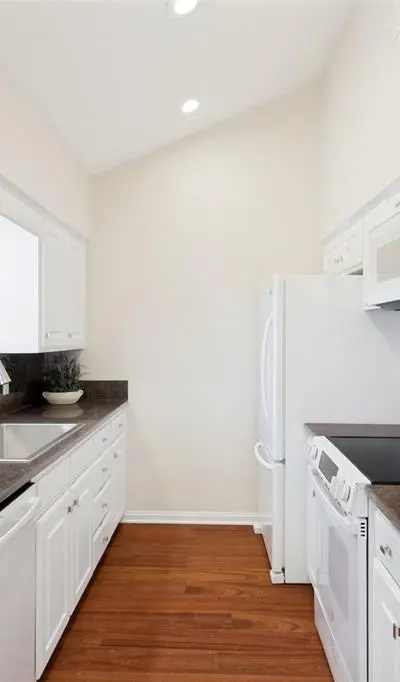7305 S Meadow Drive E, Fort Worth TX 76133 - Photo 5