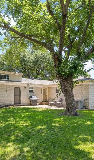 2125 Elton Road, Haltom City TX 76117 - Photo 4