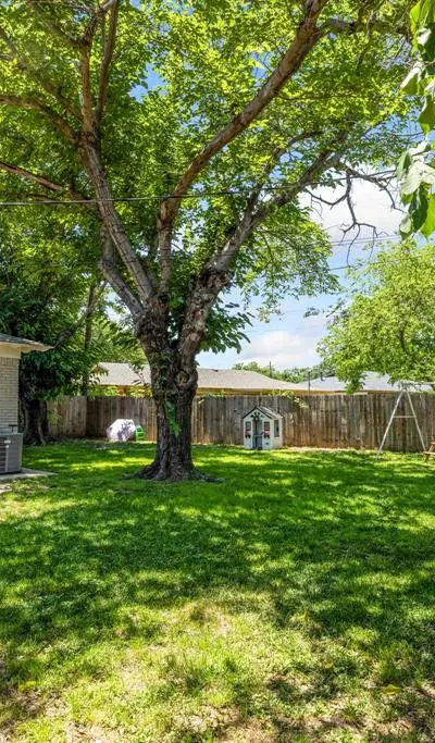 2125 Elton Road, Haltom City TX 76117 - Photo 5