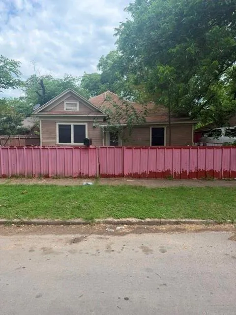 417 W Brooklyn Avenue, Dallas TX 75208