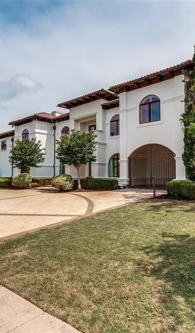 6432 Sudbury Road, Plano TX 75024 - Photo 2