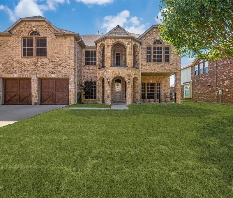 7028 Playa, Grand Prairie TX 75054