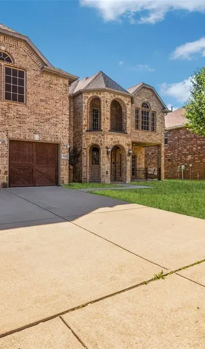 7028 Playa, Grand Prairie TX 75054 - Photo 2