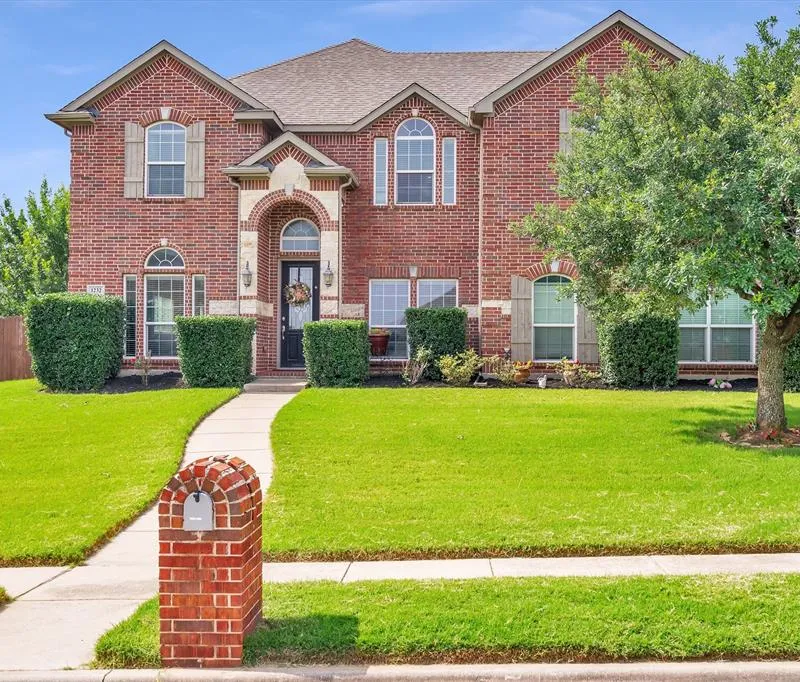 1232 Clearbrook Drive, Kennedale TX 76060
