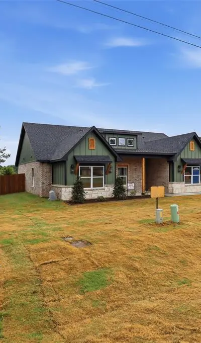 3201 Walnut Creek Parkway, Granbury TX 76049 - Photo 4
