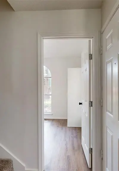 714 Bel Aire Crest, Irving TX 75061 - Photo 5
