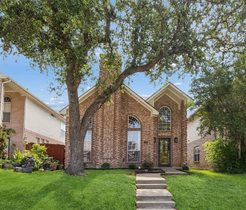 2212 Meadowstone Drive, Carrollton TX 75006