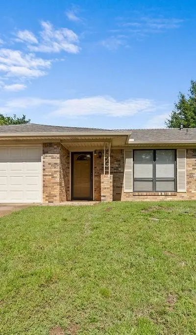 2022 Jerry Avenue, Denison TX 75020