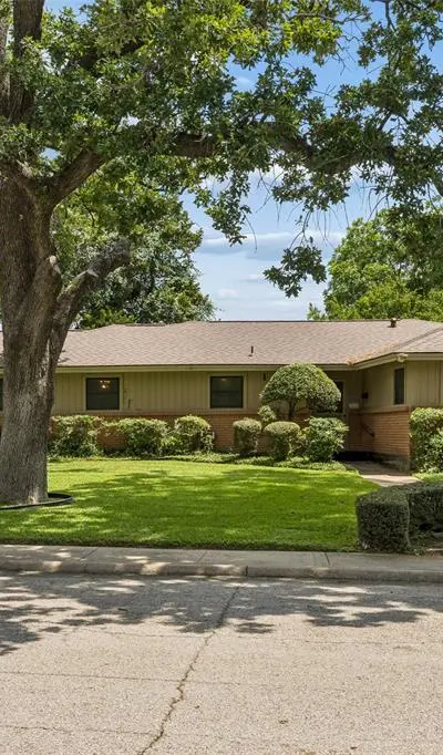 1637 Hendrix Drive, Irving TX 75061
