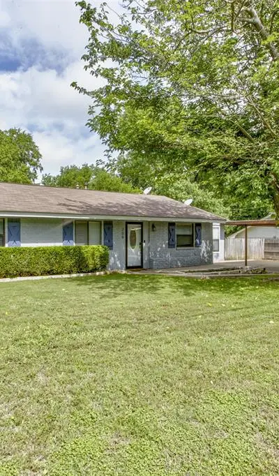 209 Case Street, Weatherford TX 76086 - Photo 2