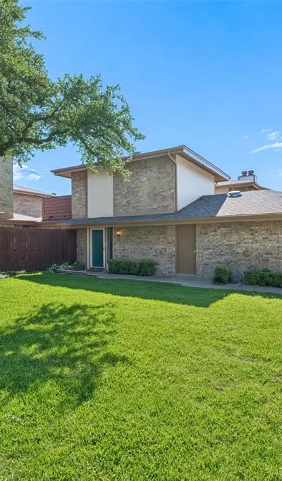 3 Dewberry Court, Bedford TX 76021